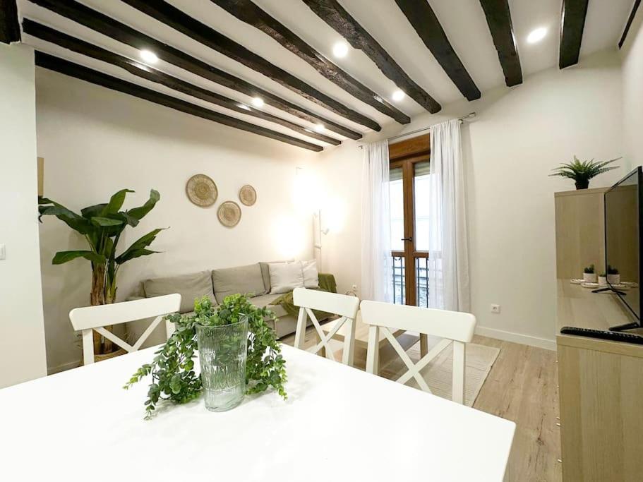 Apartamento De Diseno En Laredo Centro Exteriör bild