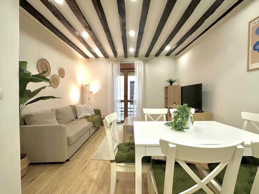 Apartamento De Diseno En Laredo Centro Exteriör bild